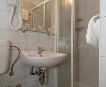 Hotel Brzet łazienka